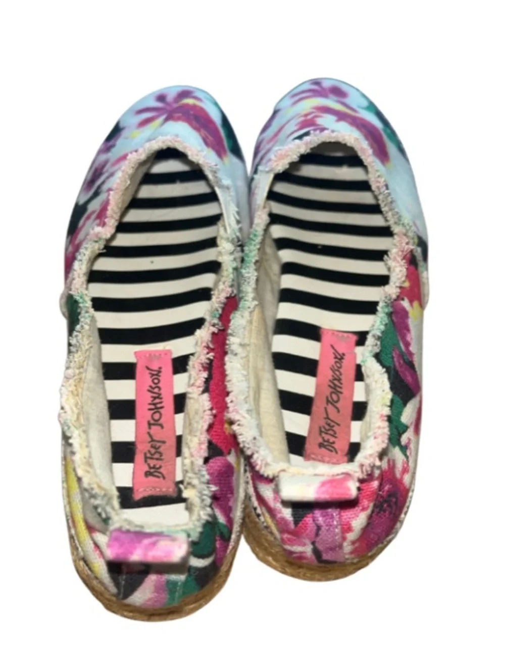 Betsey Johnson Flouncee Floral Platform Espadrille Flats Size 7B (Med. Width)